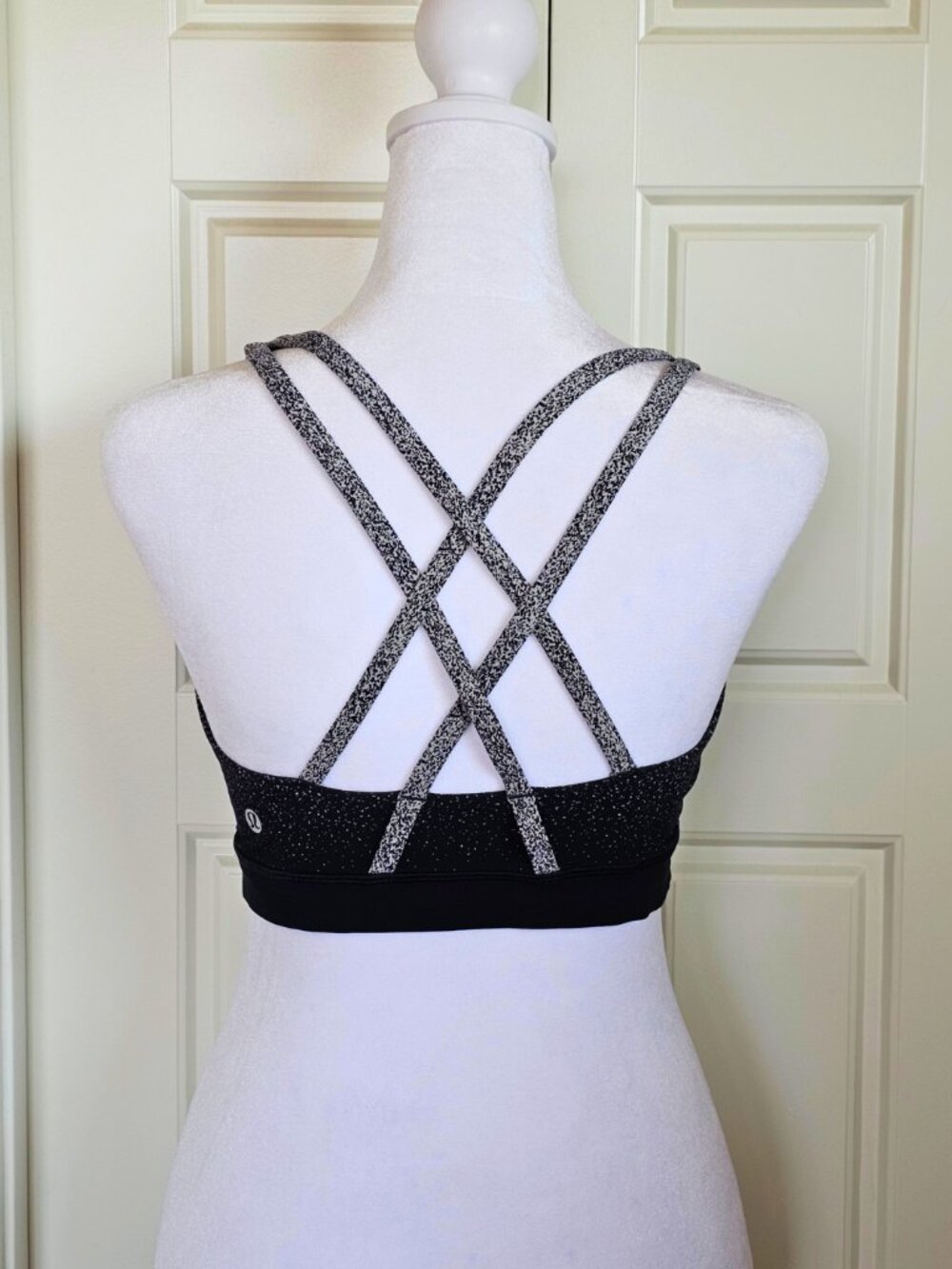 Lululemon Energy Bra 8 Ombre Speckle Black White Strappy Back Luxtreme W2AN7S - Picture 2 of 7